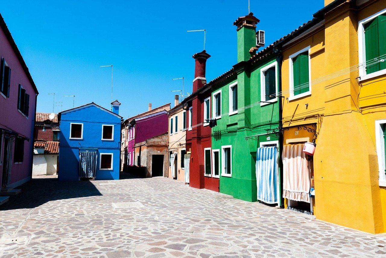 from venice station to burano (pixabay)