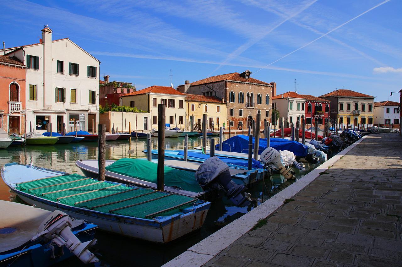 public transports from venice to murano (pixabay - Edmund Hochmuth)