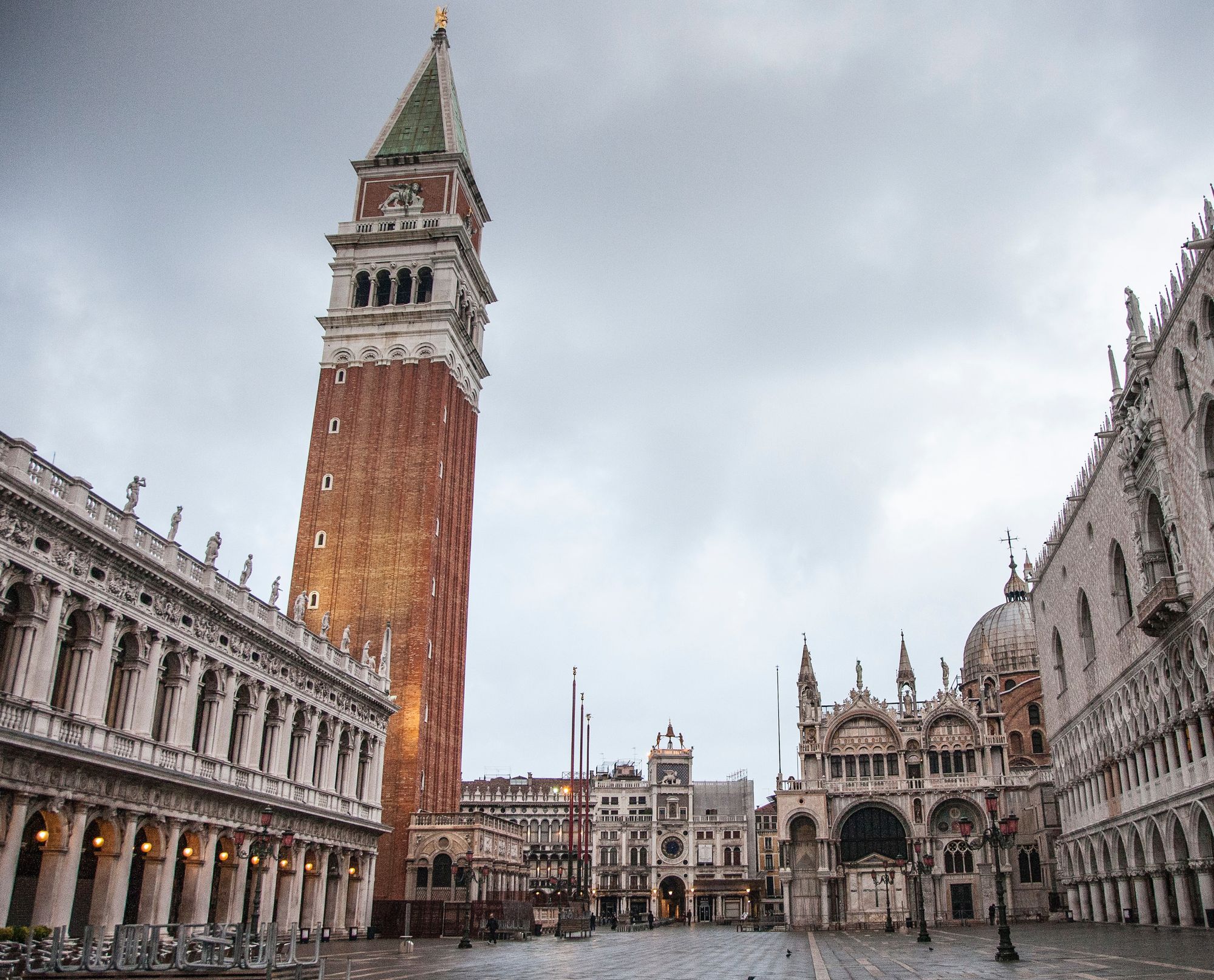 In the pic: San Marco Basilica and its square (Photo by Charl Durand - Pexels)