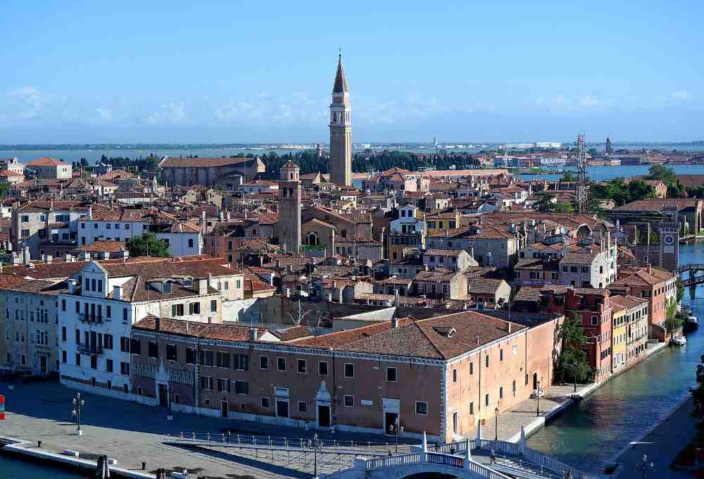 sestiere castello what to do during biennale (Luca Aless, CC BY-SA 4.0, via Wikimedia Commons)