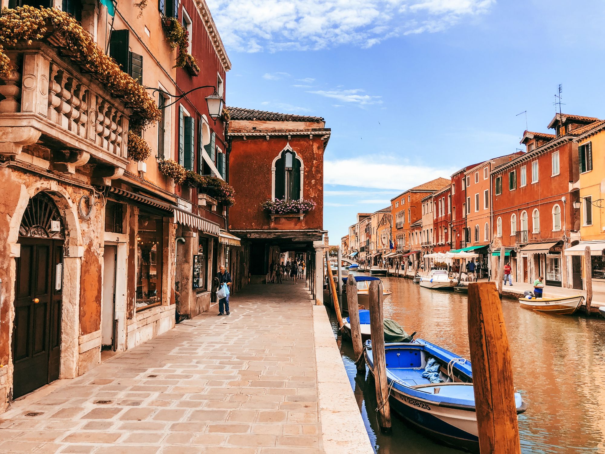 Things you should do not while in Venice (Photo by Luís Coutinho - pexels)