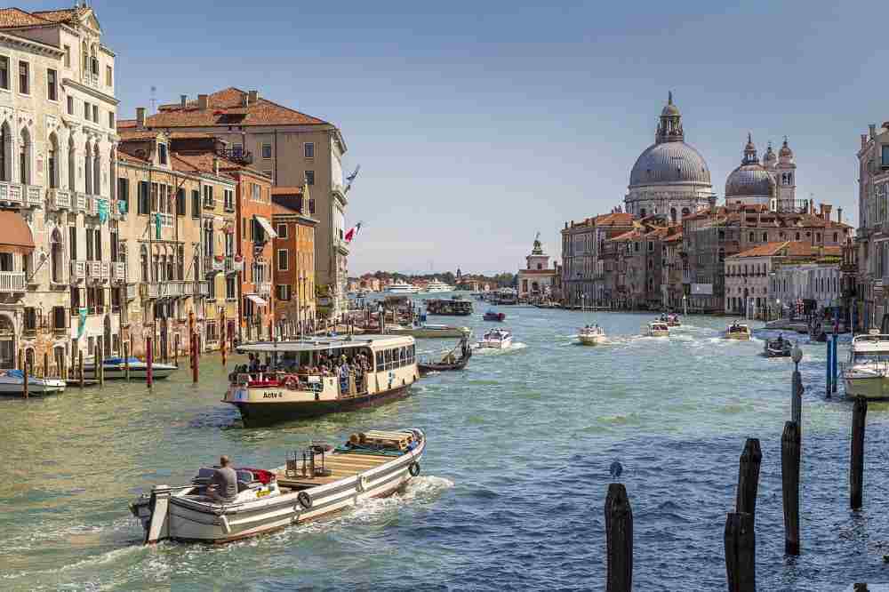 no bikes in venice city center (Neil Morrell da Pixabay)