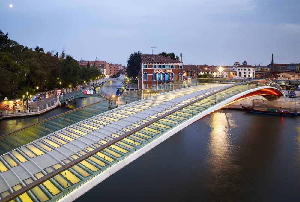 calatrava bridge venice (ethen rera - flickr - CC BY-SA 2.0)