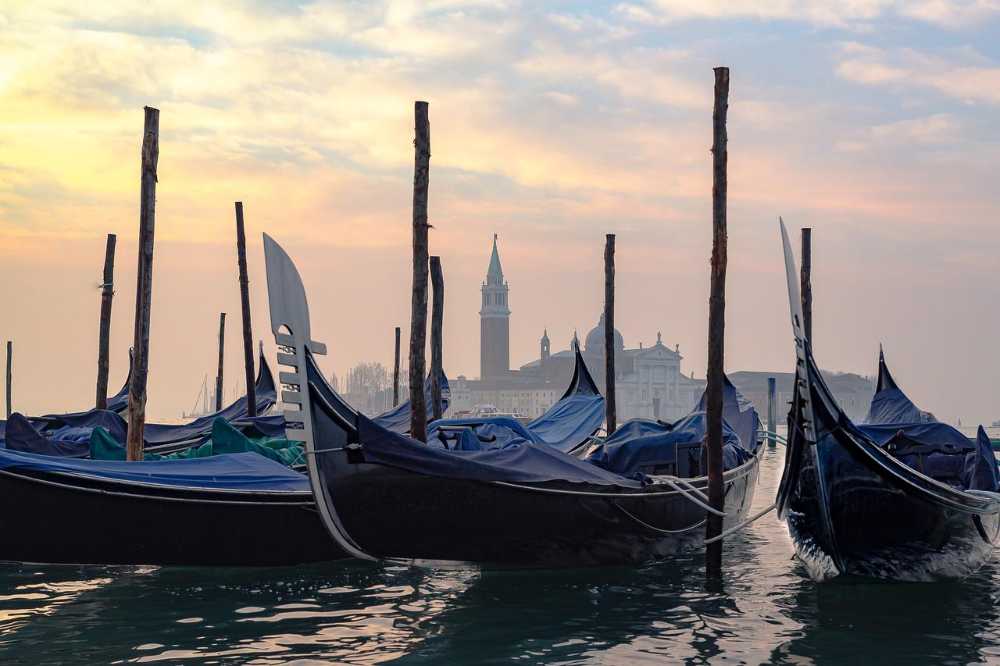 prices of gondola ride in venice on the grand canal (Kurt Monauni da Pixabay )