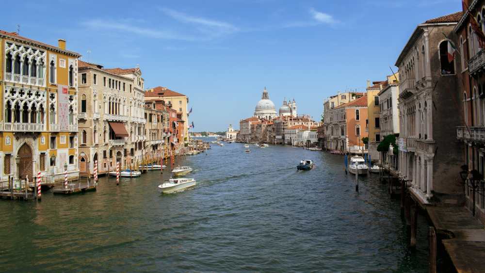 basilica della salute venice (Antônia Felipe on Unsplash)