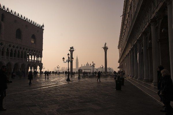 riva degli schiavoni amazing shot of venice