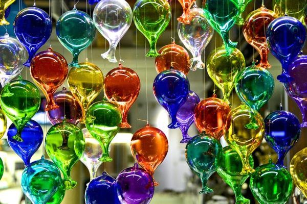 fondamenta dei vetrai murano - https://pixabay.com/it/photos/bicchiere-occhiali-multicolore-4748501/