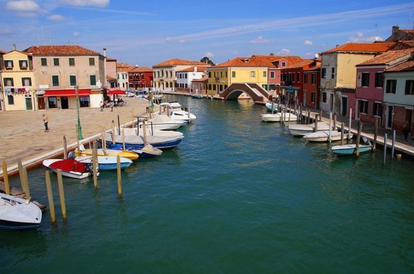 why Murano is so crucial for venice - https://pixabay.com/it/photos/italia-veneto-venezia-murano-471158/