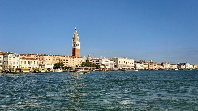 best time of the year to visit venice weather - https://pixabay.com/it/photos/venezia-laguna-acqua-venice-lagoon-4728967/