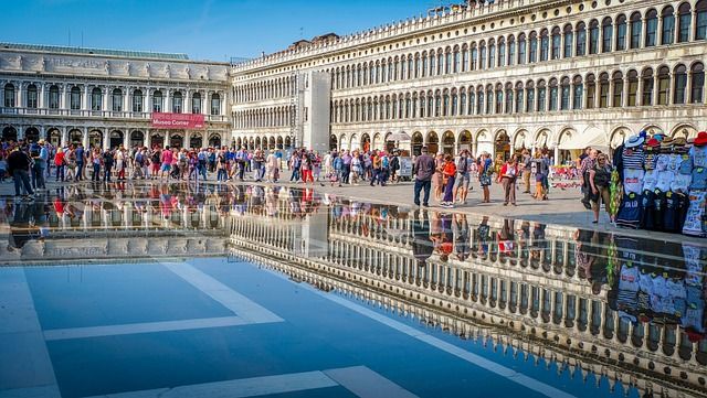 when will venice sink completely - https://pixabay.com/it/photos/st-marks-venezia-4797134/