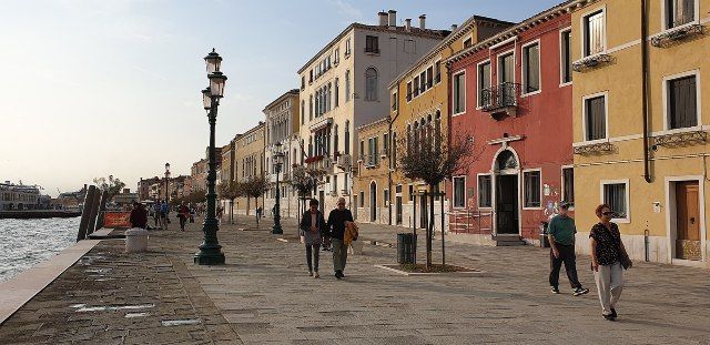 fondamenta delle zattere in venice