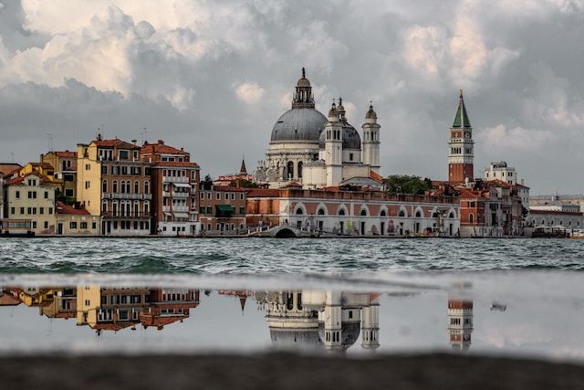 sustainable tourism in venice - unsplash