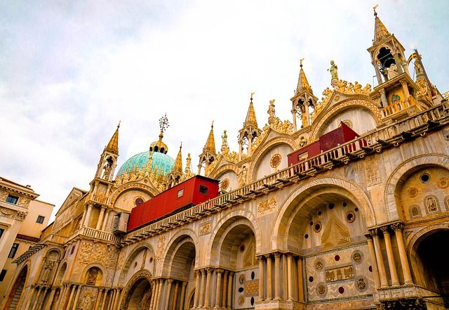 things to do in venice at easter - https://pixabay.com/it/photos/venezia-cattedrale-italia-citt%c3%a0-334224/