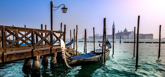 when to go to venice - https://pixabay.com/it/photos/murano-isola-di-vetro-venezia-citt%c3%a0-1615401/