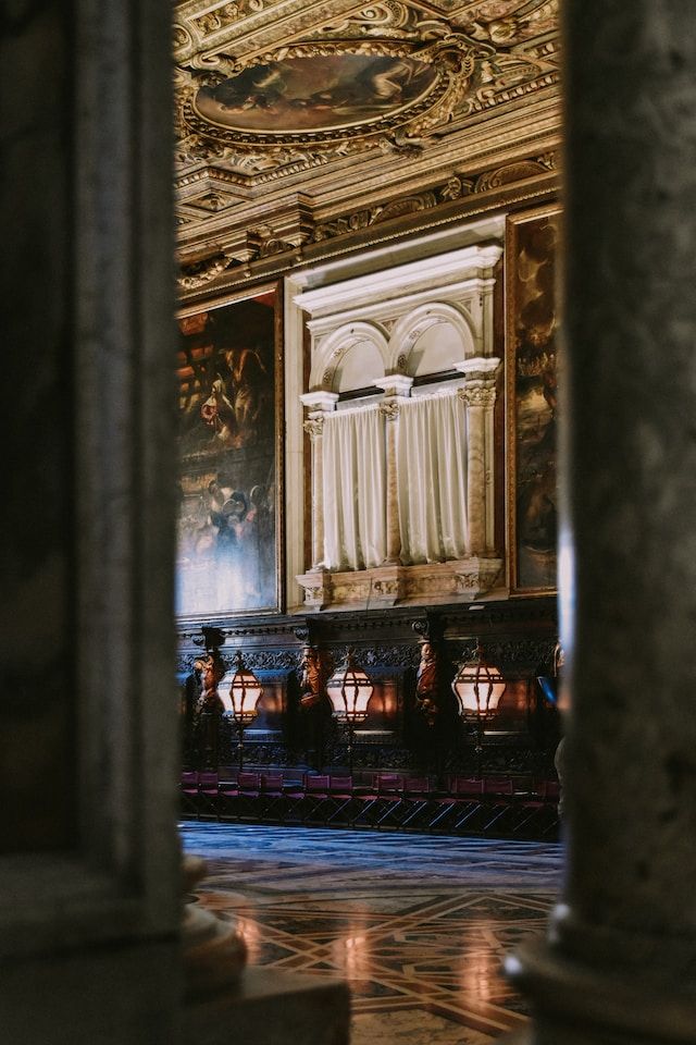 s rocco venice https://unsplash.com/photos/jZQxno2gBPg