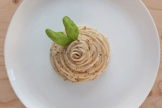 spaghetti https://unsplash.com/photos/ErN41AGWalU