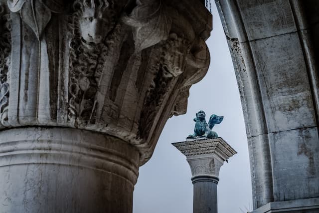 important doges in venice - https://unsplash.com/it/foto/RIYbjAM8Ql0