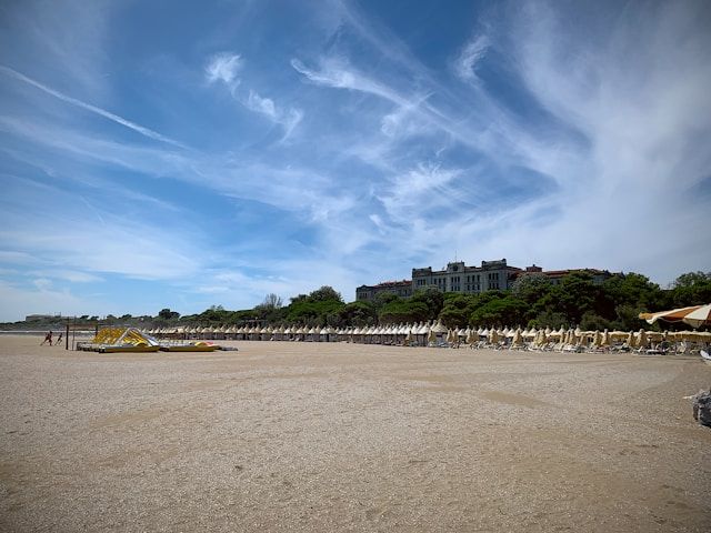 best beaches Sea of Venice Blue Flag 2025