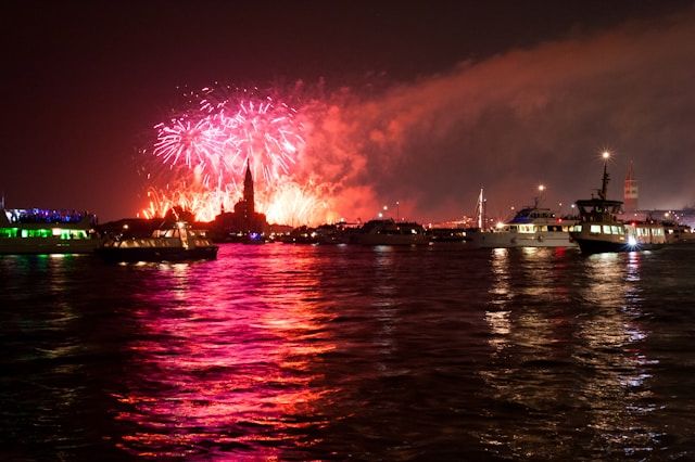 Dates Beach on fire Venezia 2025
