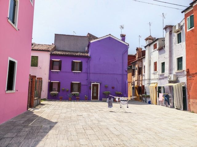 cost to rent in Venice