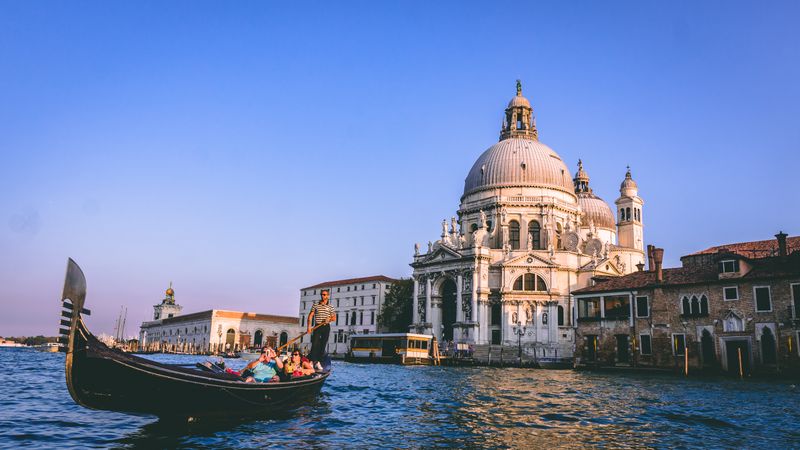 15 things you should NOT do while in Venice: the ultimate guide to enjoy the city