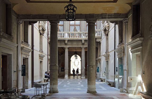 Cà Rezzonico in Venice, the splendor of Baroque and Rococo style