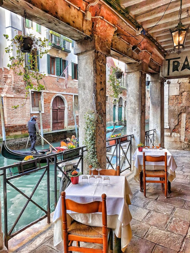 Where to Eat in Venice Like a Local: 9 tips