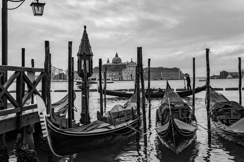 Halloween Venice 2023: embrace the spooky magic in the City of Canals