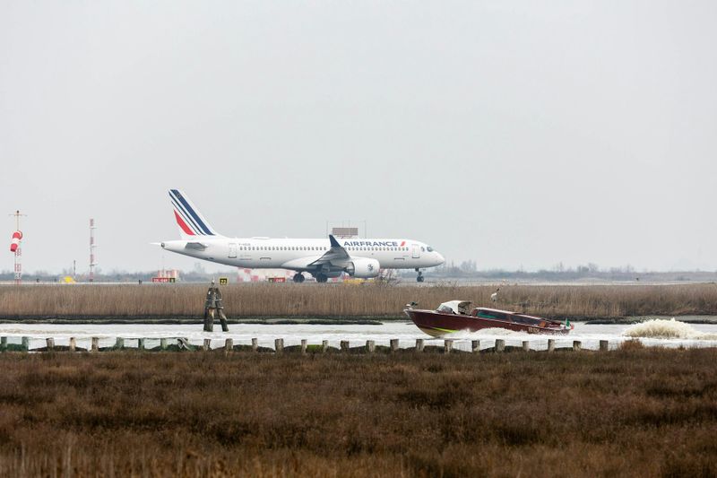 Venice Airport departures: the full guide