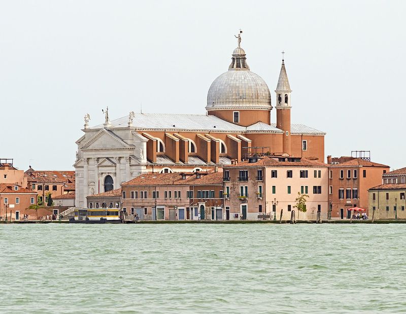 New Garden in Venice: In Venetia Hortus Redemptoris by Venice Gardens Foundation