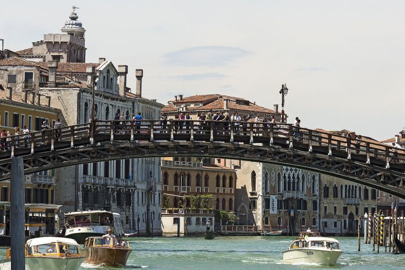 CHIHULY: Venice 2026 - All the Deets You Need