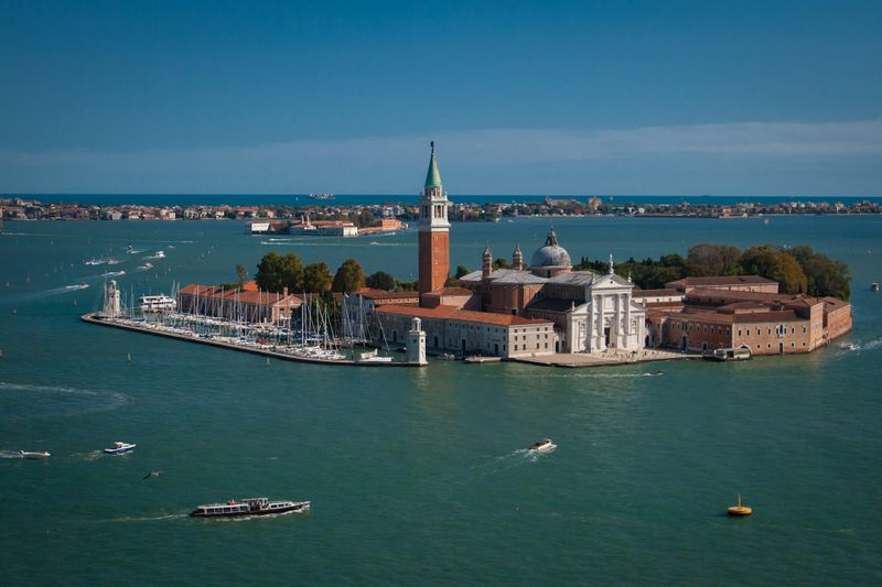 Borges Labyrinth Venice: How to Visit